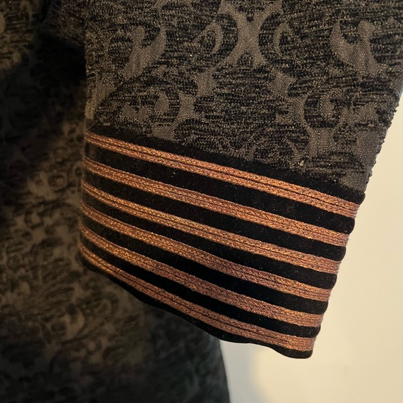 Mochee Custom Tuxedo Jacket - Picture 4 of 6